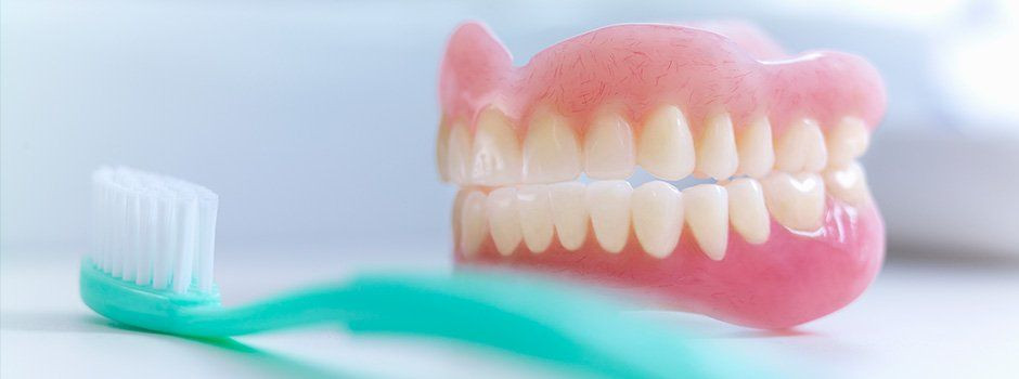 عيادة د. نضال احمد تايه غنام لطب الاسنان